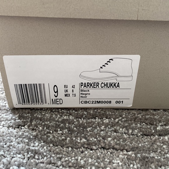 Kenneth Cole mens Chukka boots NWT New in Box - Picture 4 of 4